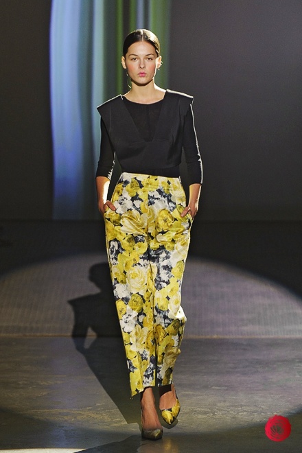 показ Elena REVA