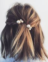 Прически на короткие волосы