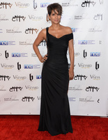 Хэлли Берри