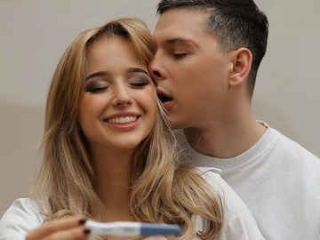 Парфенюк та блогерка Сімбочка оголосили стать первістка