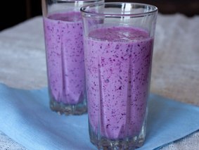 Черничный шейк с медом