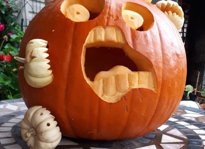 Декор на Хеловін, який відлякує злих духів