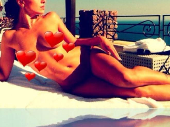 Нана із групи NIKITA