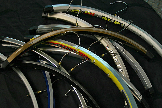 Делаем стильные вешалки