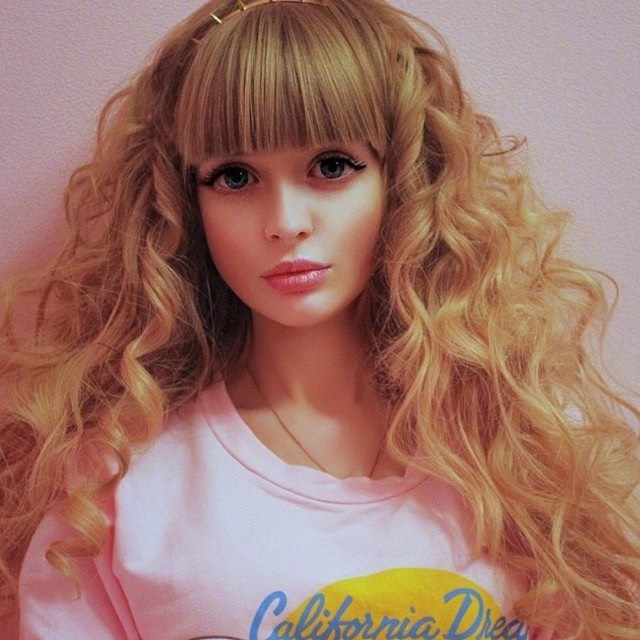 Анжелика Кенова - живая кукла Барби
