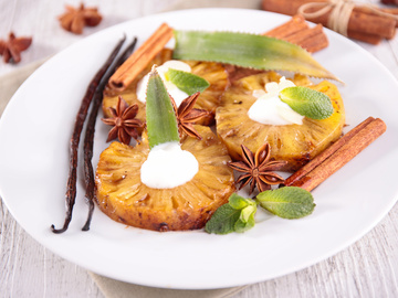 Солодкі страви на Новий рік 2016: рецепт ананаса на грилі