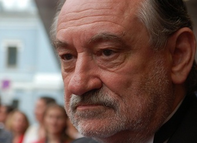 Богдан Ступка