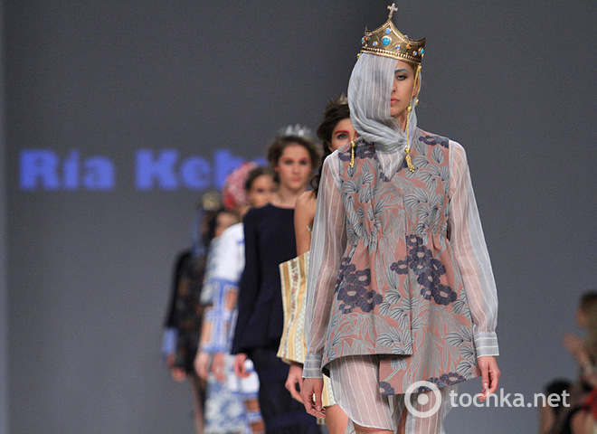 Показ Ria KEBURIA