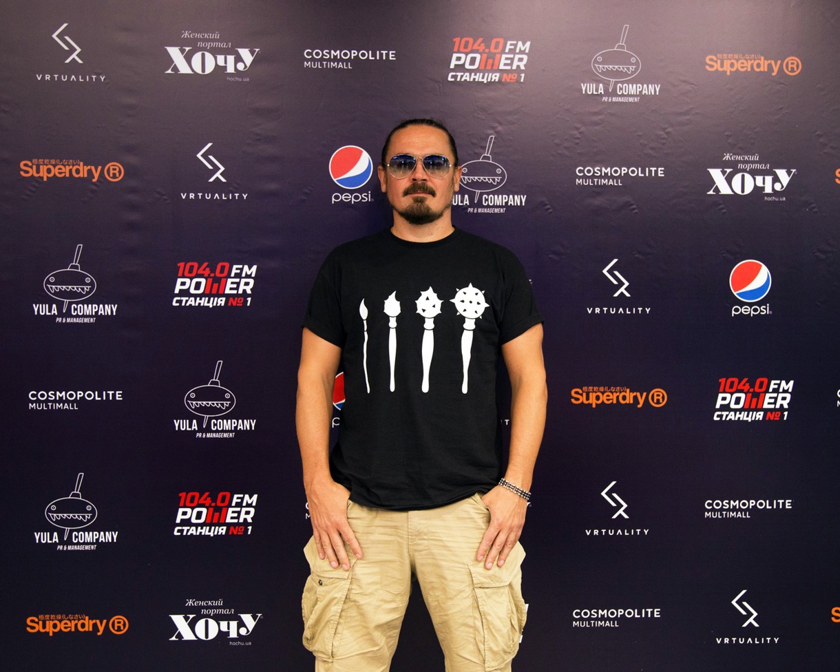 В Киеве прошла селебритиз-презентация игры RevolVR "Дикий запад"