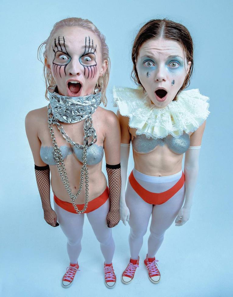 Театр "Мізантроп" презентував провокаційний фотопроект UBU THE KING