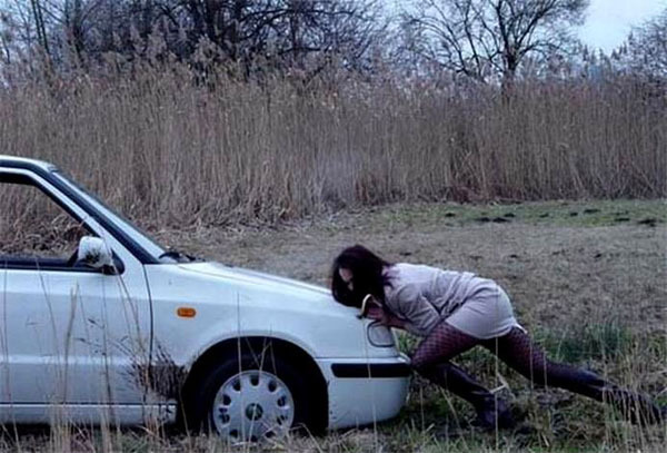 Осторожно! За рулем женщины!