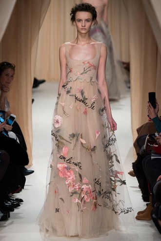 Вишиванка Haute Couture: показ весняної колекції Valentino