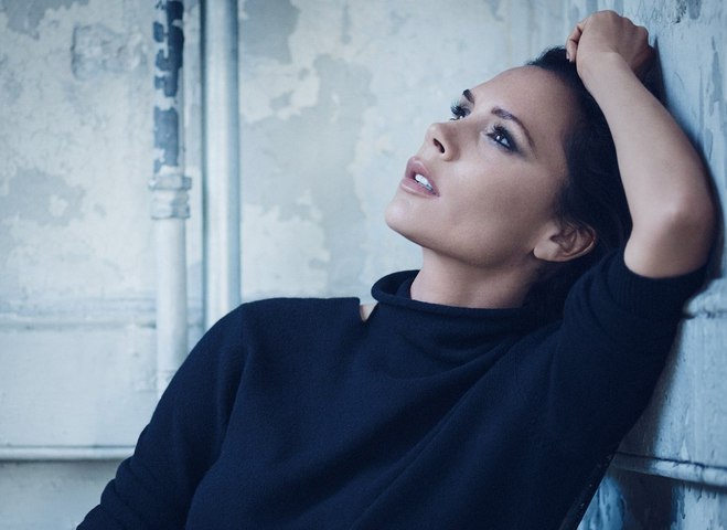 Вікторія Бекхем прикрасила обкладинку Vogue Australia