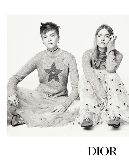 Модели-близняшки в первом кампейне Марии Грации Кьюри для Dior