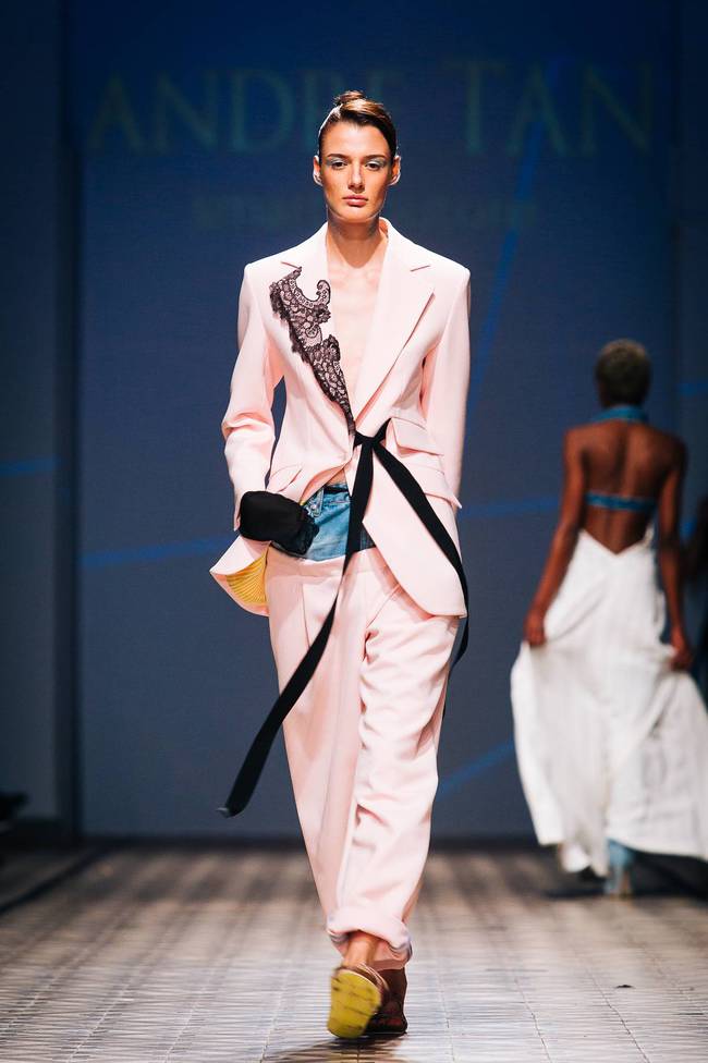 Андре Тан провів грандіозний показ на честь 15-річного ювілею