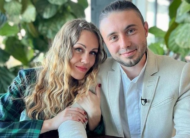 Тепер офіційно: Тарас Тополя передав документи на розлучення до суду