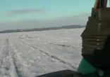 Сумасшедшая поездка на мотороллере по снегу