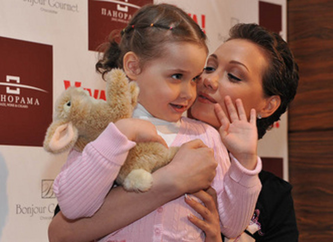 Роман Медынский с семьей