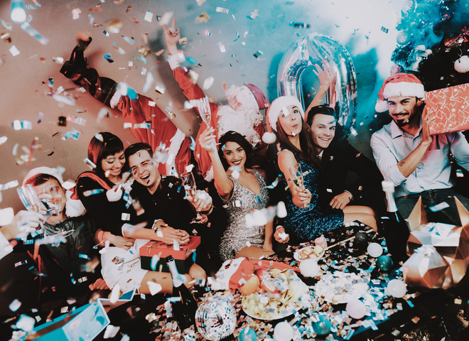 Вихідні на Новий рік і Різдво 2020: коли українці будуть відпочивати і відпрацьовувати