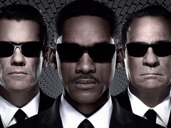 Люди в чорному 3