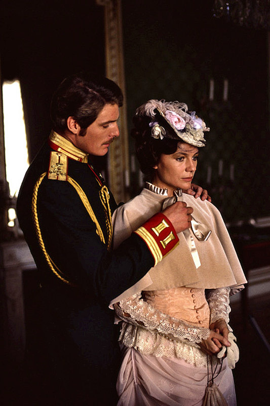 Жаклін Біссет