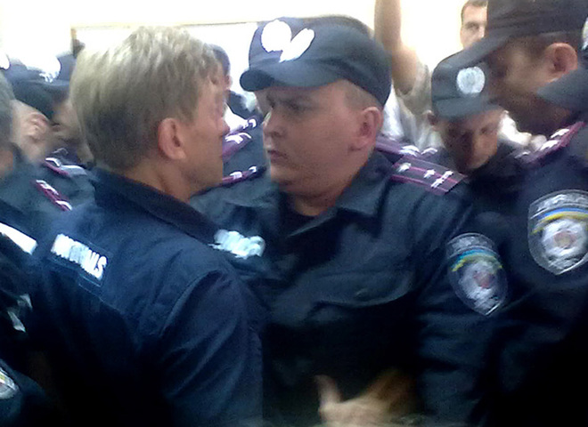 Драка на суді Тимошенко