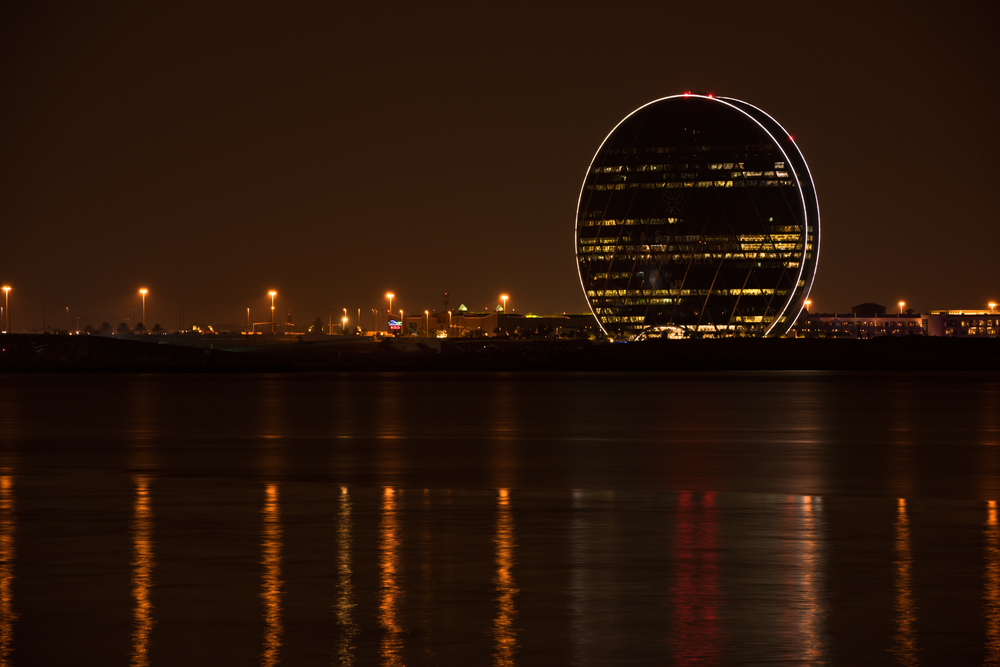 Монета в Абу-Даби