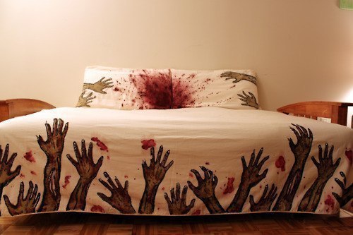 Зомби - кровать для бесстрашных