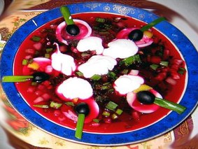 Суп из молодого свекольника 