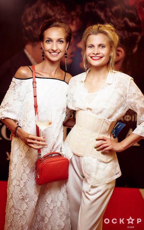 В Киеве состоялась премьера эротической комедии "Клубничка"