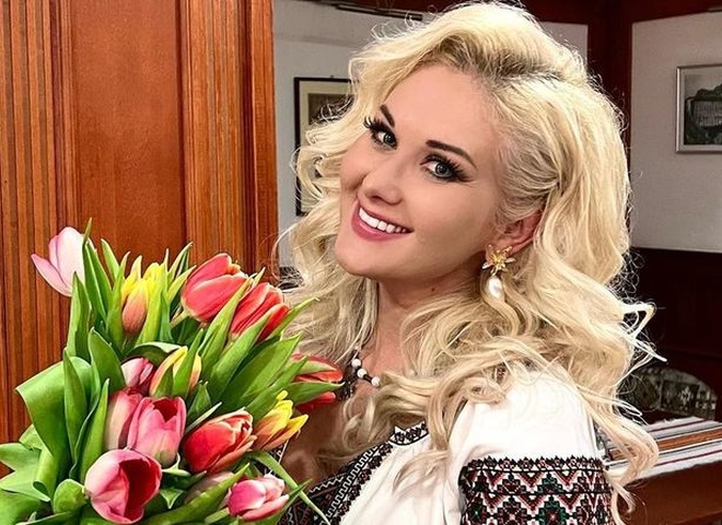 За сприяння війську: співачка Катерина Бужинська похвалилася нагородою ...