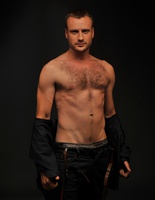 шоу "Холостяк 2", Френсіс Метью