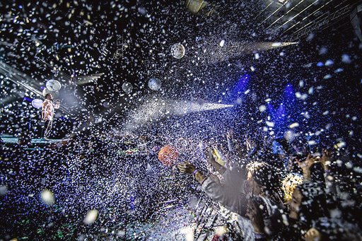 БЕZ ОБМЕЖЕНЬ