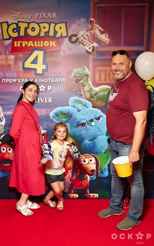 В Киеве прошла премьера фильма "История игрушек-4"