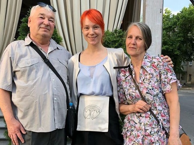 Відома українська співачка повідомила про смерть батька