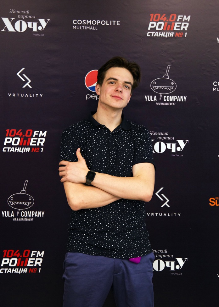 В Киеве прошла селебритиз-презентация игры RevolVR "Дикий запад"