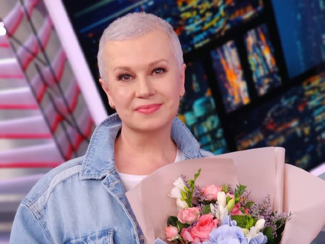 Алла Мазур с новой прической