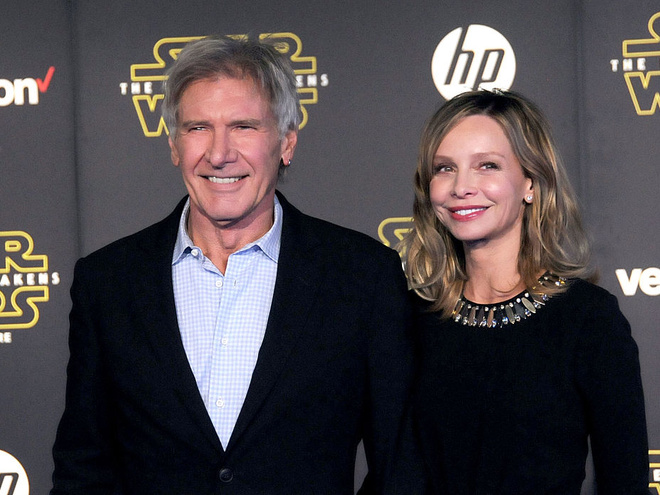 Гаррісон Форд уперше за майже 5 років прийшов на червону доріжку з дружиною Калістою