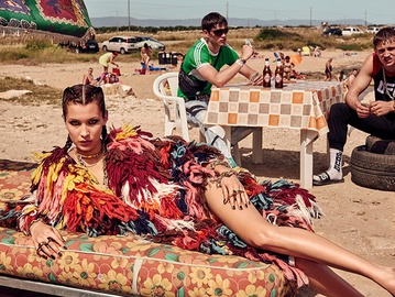 Белла Хадид в пляжной съемке Vogue Japan