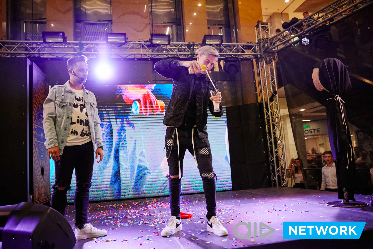 Зірки YouTube Magic Five зібрали 6 тис. осіб у ТРЦ "Гулівер"