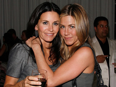 Дженнифер Энистон и Кортни Кокс