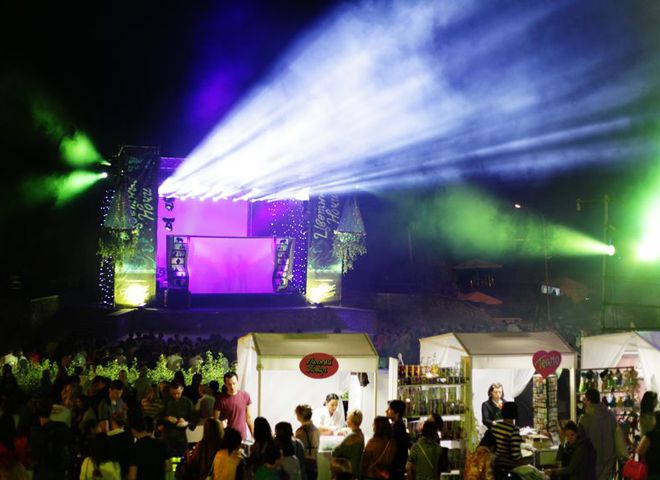 фестиваль "Цветные ночи"