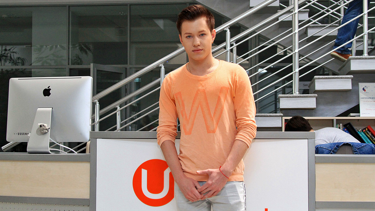 Владислав Курасов