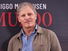 Зірка «Володарів перснів» засвітилася на іспанському телебаченні у вбранні із тризубом