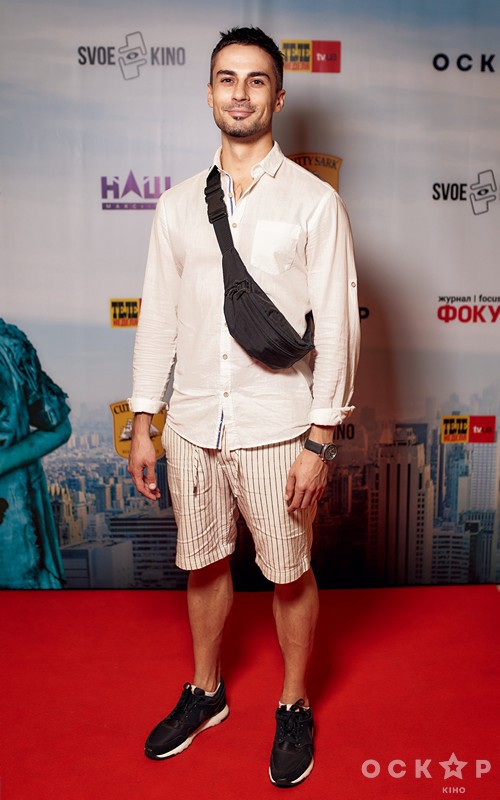 В Киеве состоялась премьера фильма "Падение американской империи"