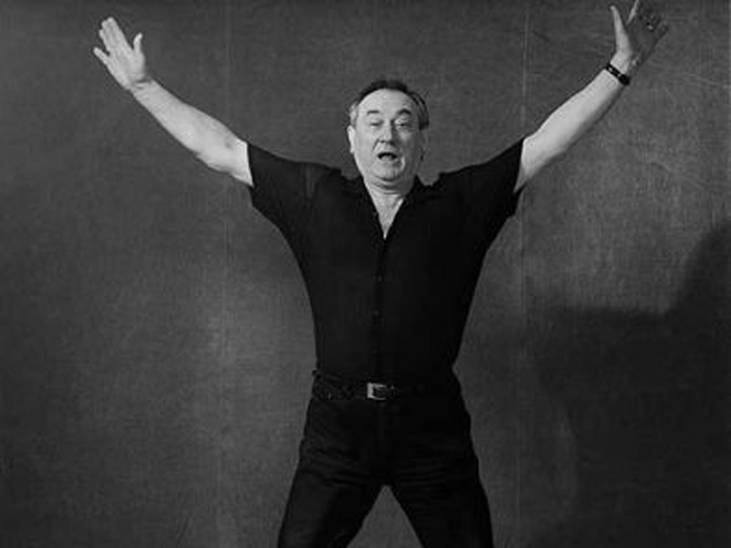 Богдан Ступка