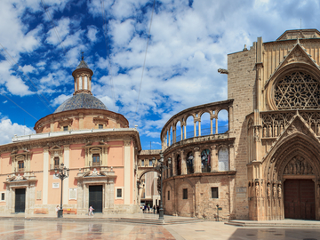 Головний кафедральний собор Валенсії: чому сюди варто зайти туристам