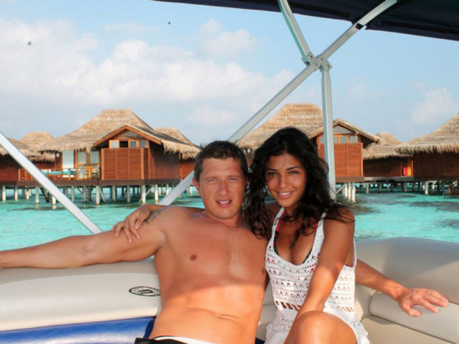 Санта Дімопулос, Володимир Самсоненко