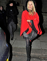 Як носити кейп: 40 стильних образів Як носити кейп: 40 стильних образів