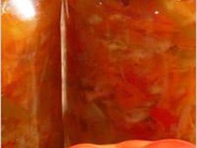 Салат из помидор.